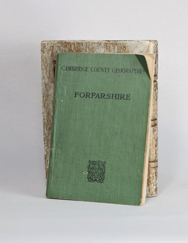 Cambridge County Geographies: Forfarshire (1912)